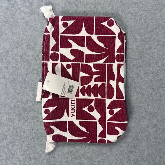 Vuori Holiday 2025 Canvas ZIp Up Pouch Strawberry NWT - Picture 3 of 6